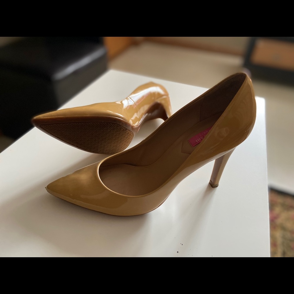 Tan Heels